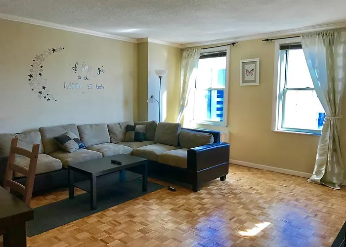 Downtown 1 Bedroom Apt 20L